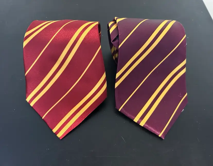 Warner Bros Wizarding World Of Harry Potter Gryffindor Ties