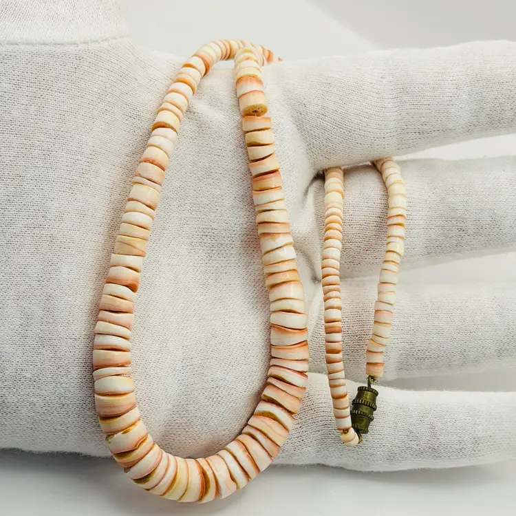 VTG Red Lip Heshi Shell Necklace Santa Domingo Graduated Bead Necklace 70s