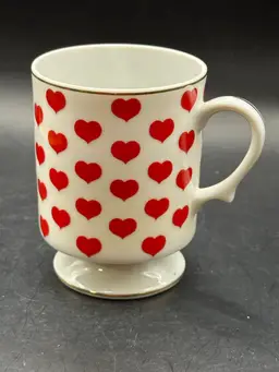 Vintage Lefton Hearts Mug Valentine Coffee Cup Footed