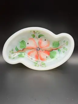 Vintage Translucent White Milk Glass Daisy And Button Handpainted Floral Vanity Trinket Dish 7.5”