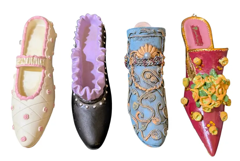 Set Of 4 Vintage Miniature Resin Victorian shoes