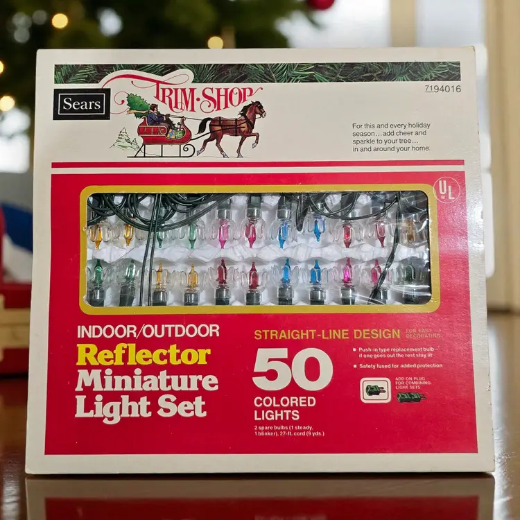 Vtg Sears Trim Shop Indoor/Outdoor 50 Reflector Miniature Light Set 27 Ft