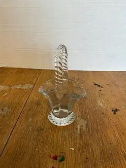 Glass Bridal Basket Scallop Rim 40’s