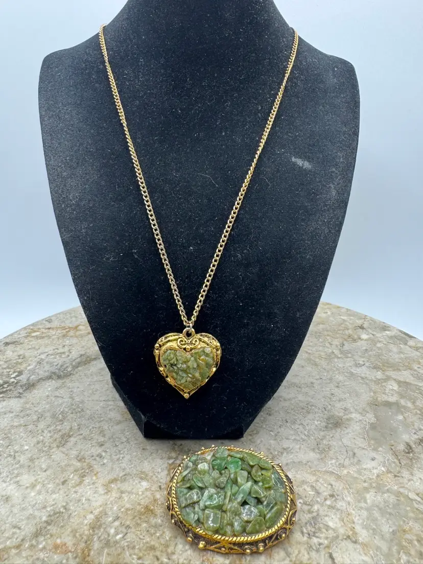 Vintage Etruscan Green Adventurine Stone Necklace & Matching Brooch
