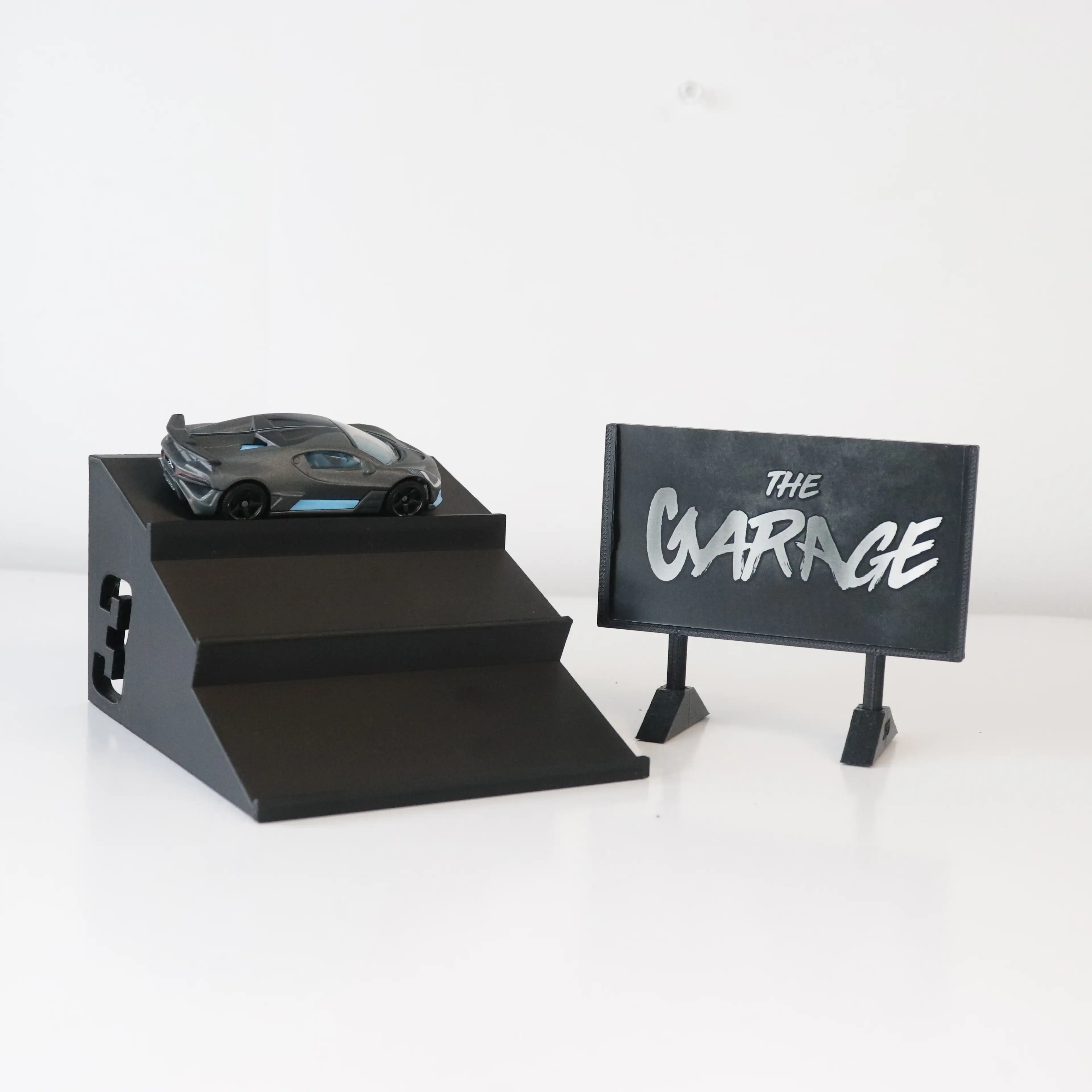Image 4 of 5