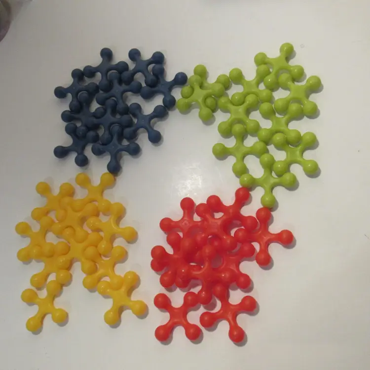 Cranium CADOO The Outrageous Game That's All Kinds Of Fun, Ages 7+