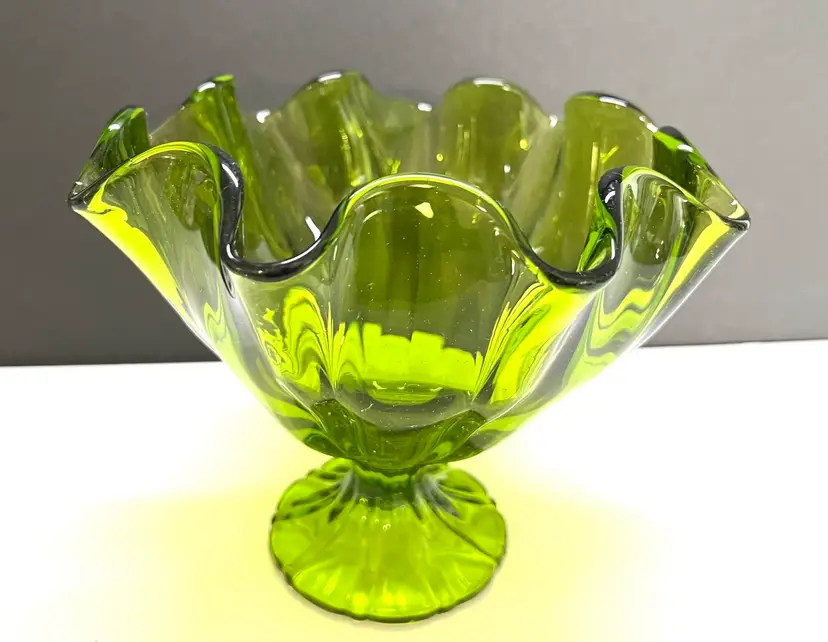 L.E. Smith Green Simplicity Crimped Compote, 8 Inch 1964-1972, Mid Century Glass