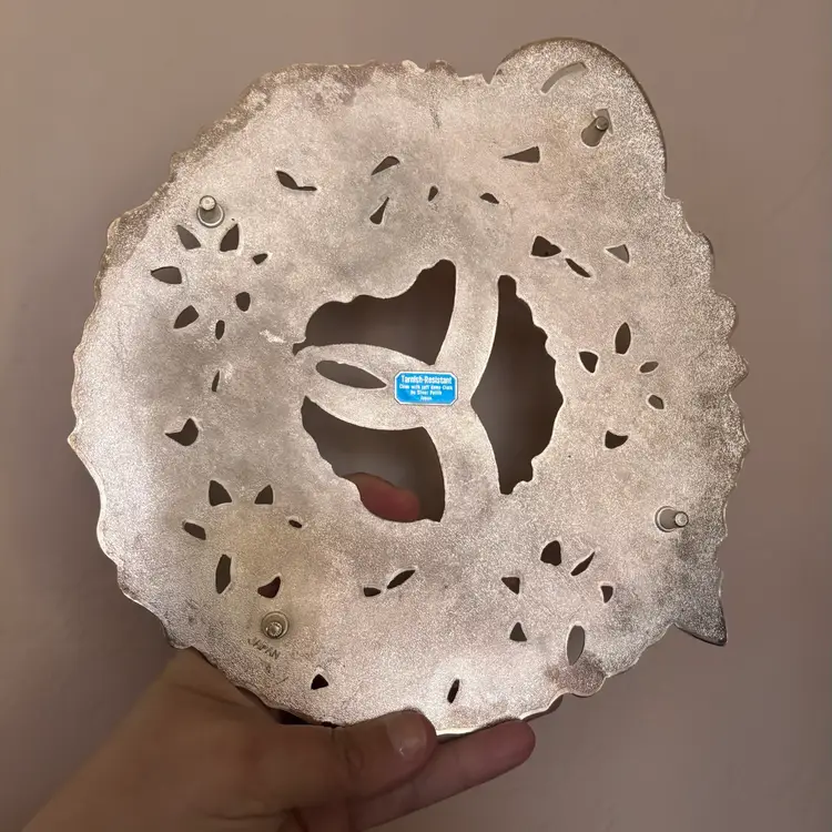 Vintage Wm A Rogers Silver Plated Christmas Wreath Trivet