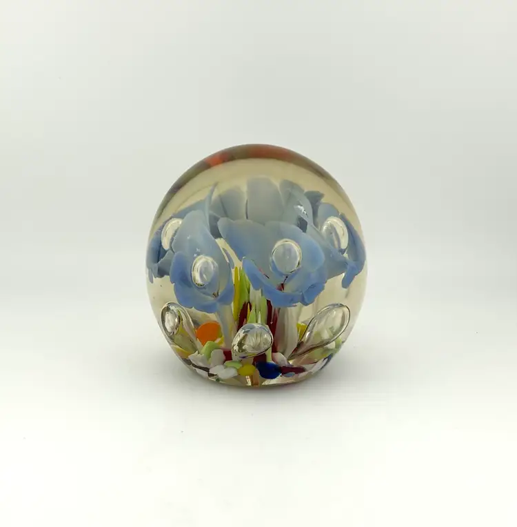 Trumpet Flower Glass Paperweight 3”x 3.25”
