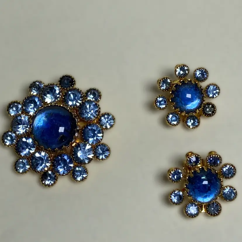 Set Blue Cabochon & Rhinestone Round Brooch And Clip On Earrings