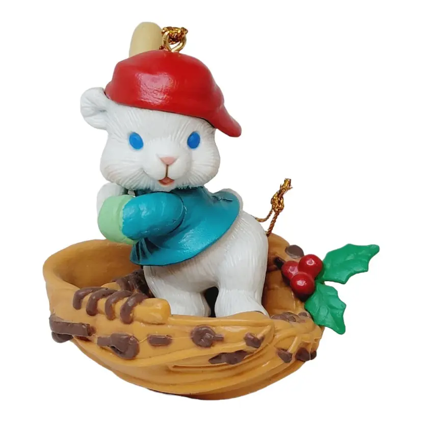 Vintage Rare 1997 Lustre Fame Mouse Playing Baseball Christmas Ornament