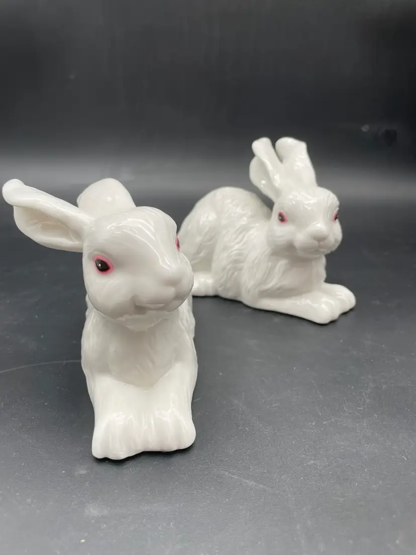 Set Of 2 Vintage White Rabbit Figurines