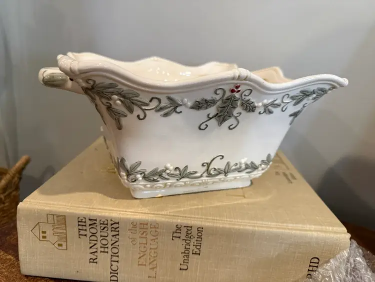 Holiday Traditions Holly & Bayberry Serving Bowl