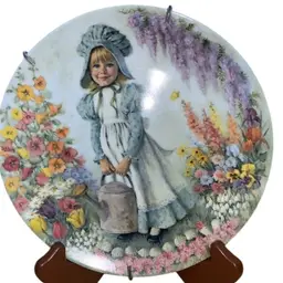 Vtg. RECO 8.5” decorative plate 1979 Mary, Mary