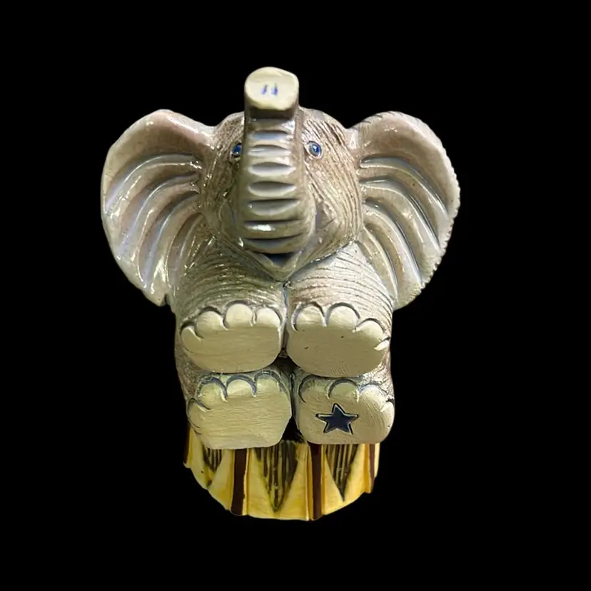 034. Special Edition Rinconada Circus Elephant