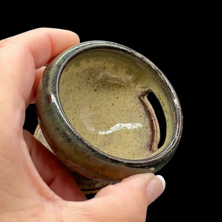 Pottery Egg Separator 2"