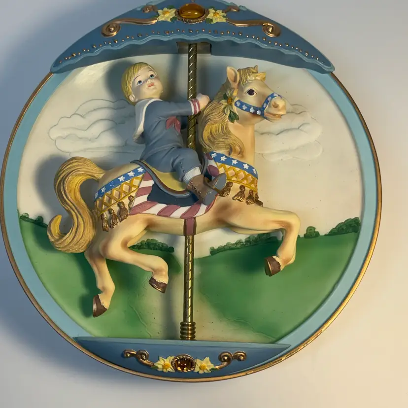 Vintage 1995 Bradford Exchange 3d Musical Plate