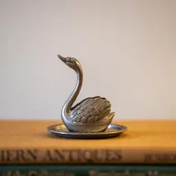 Vintage Silver Swan Trinket Dish – EP Zinc Alloy Silver, Made in Hong Kong, Mid-Century Collectible