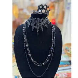 A#14 - Black Beads And Portal Swirl Earrings Lot