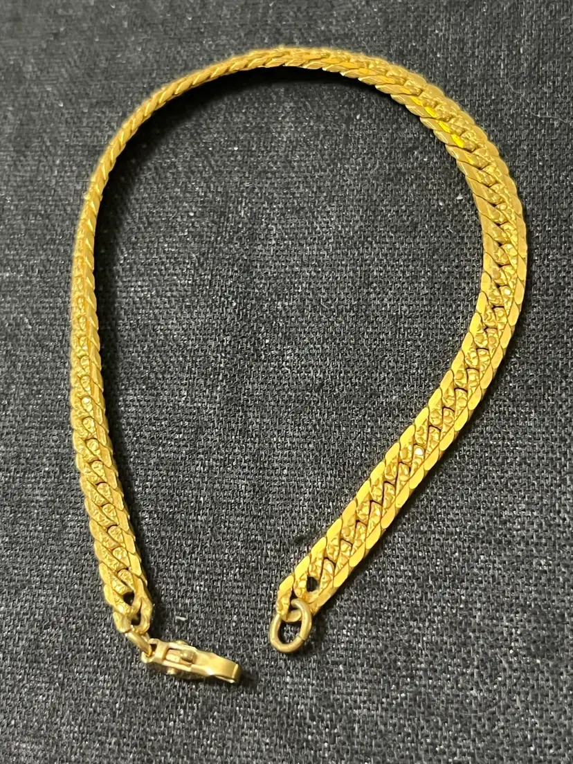 Goldtone Chain Bracelet 7”