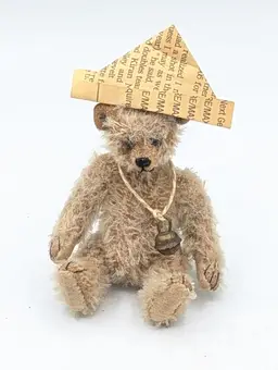 OOAK Miniature Artist Teddy Bear "Flannery" by Peggy Fleming Des Moines Iowa 3.25"