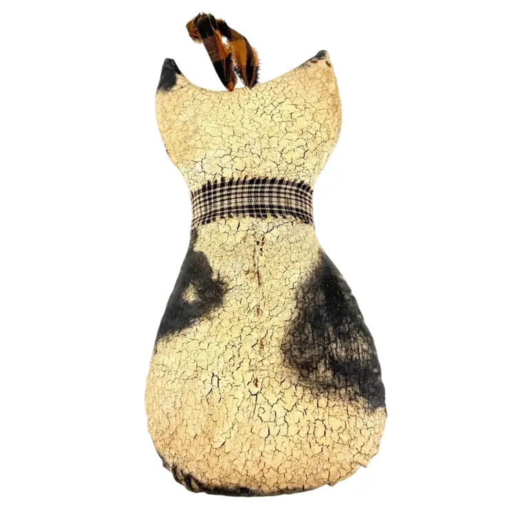 Primitive Starched Cat Decoration