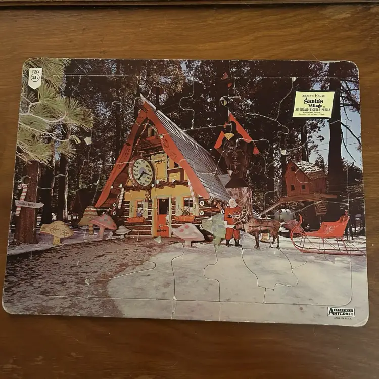 Vintage 1960s Santas Village Inlaid Picture Puzzle