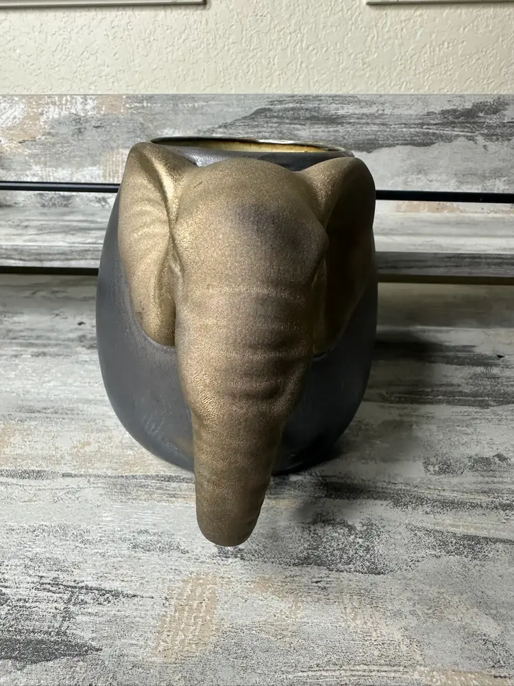 Elephant Mug Extra Large Coffee Mug, Trunk Sculpted Handle, 32 oz