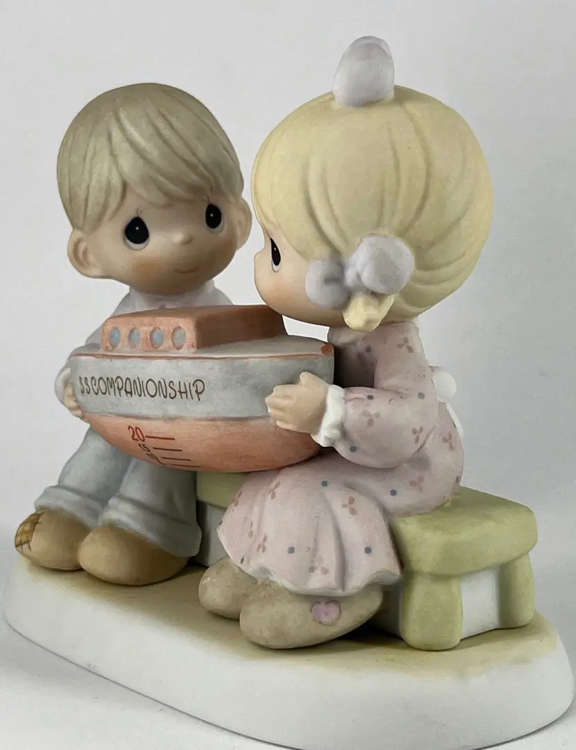 Vintage Precious Moments Figurines “Companionship Happens In Our Club” w/ Box