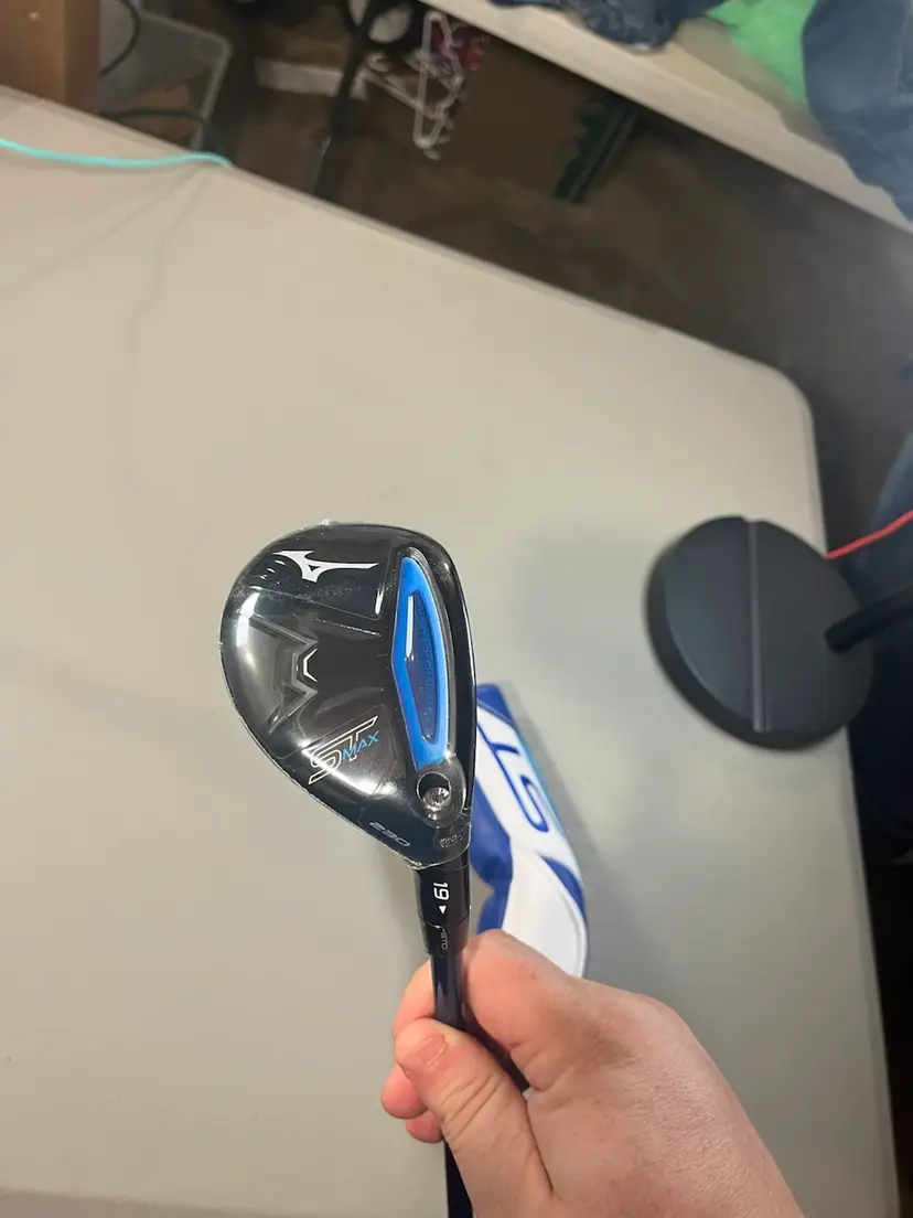 Mizuno ST Max 19 Degree Hybrid New In Plastic