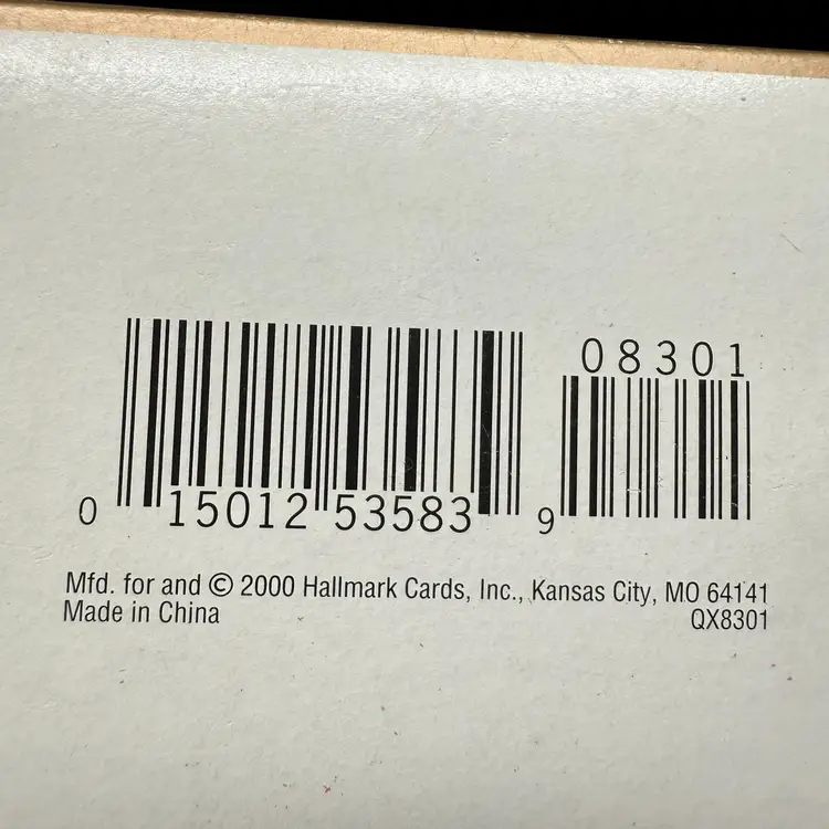 Hallmark Toy Shop Serenade Santa Keepsake Ornament Christmas 2000