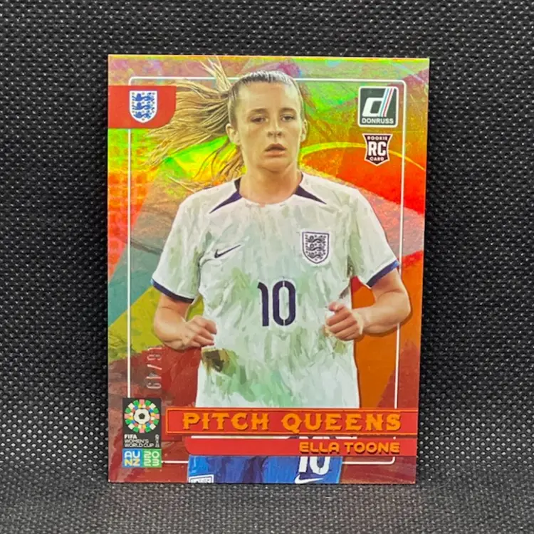Ella Toone 2023 Donruss Women’s World Pitch Queens Orange /49 England Soccer Card