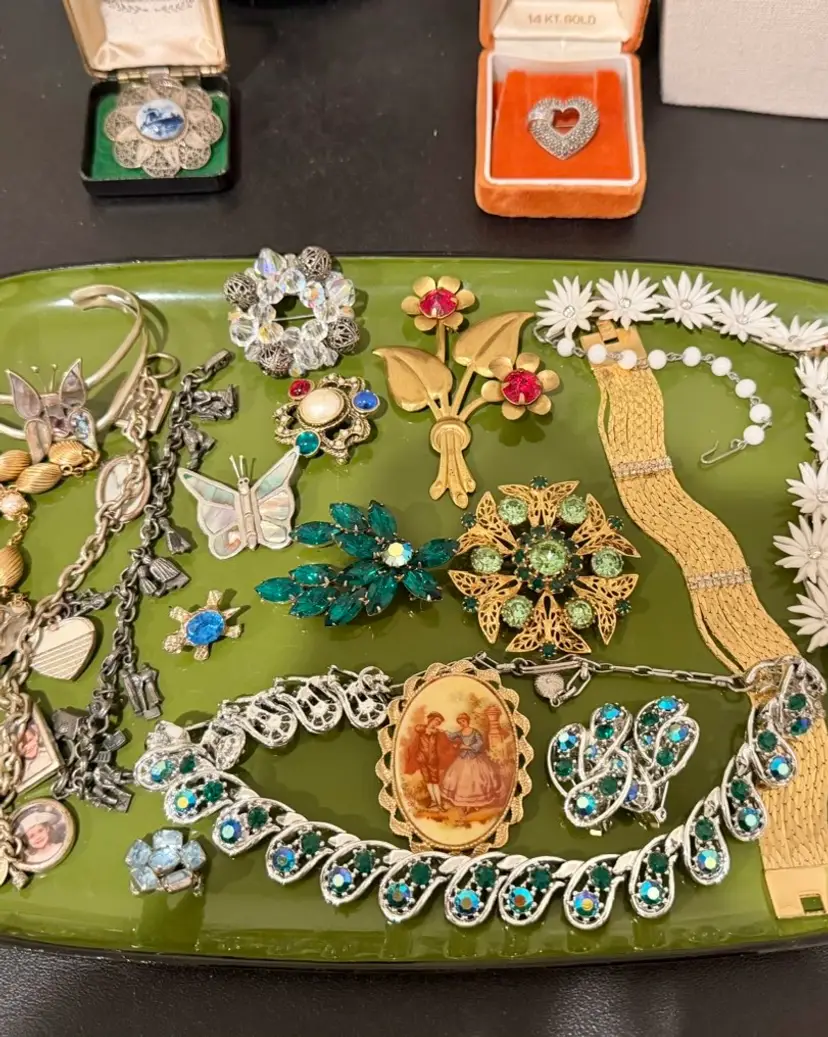 Livestream thumbnail