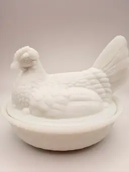 Hen On Nest Westmoreland Vintage Large 8”L 6”H Excellent Condition