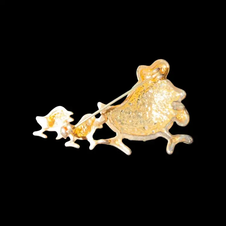Vintage Crystal Chicken With Baby Chicks Good Tone Pin Brooch