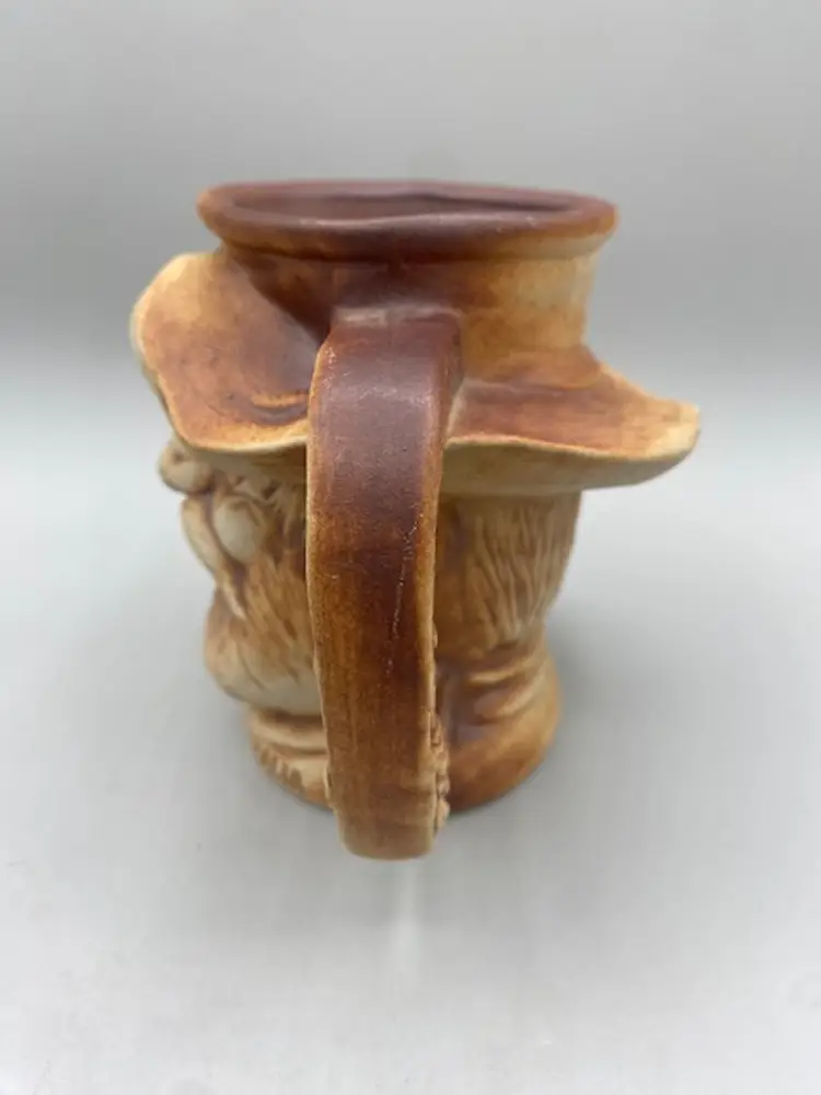 Swagman Pottery Australia Face 5" Mug..5-11