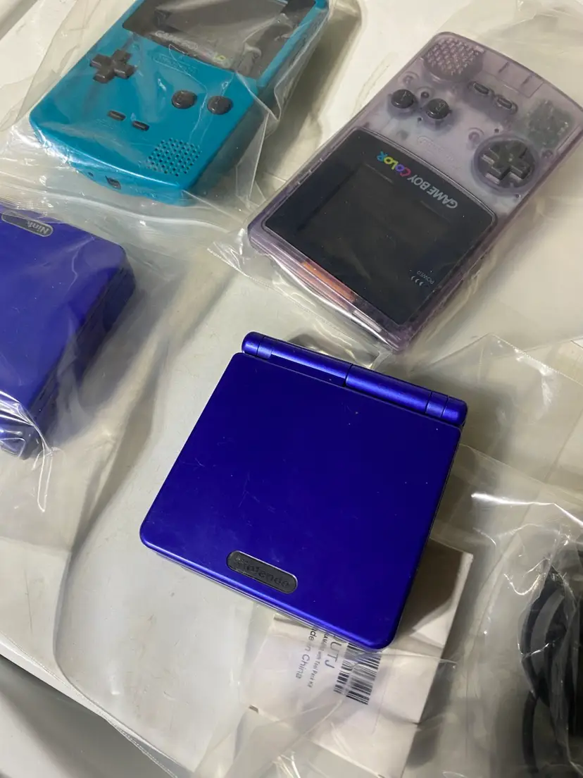 Video Game Extravaganza. Consoles, Handhelds and Tons of Games.