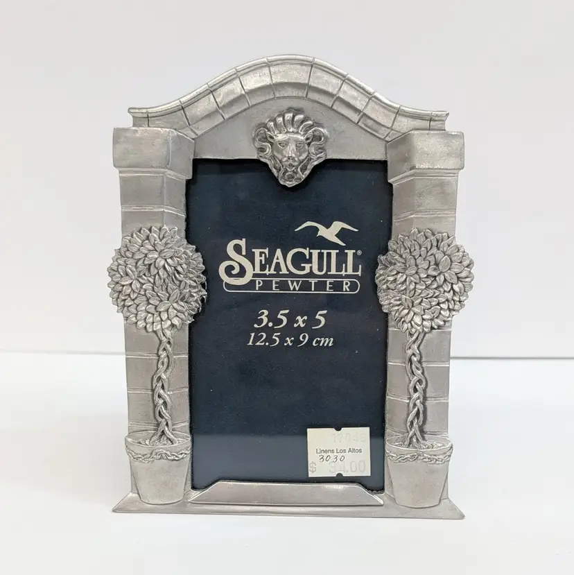 Vintage Seagull Pewter Picture Frame Lions Head Topiary PF3030 Made in Canada 95