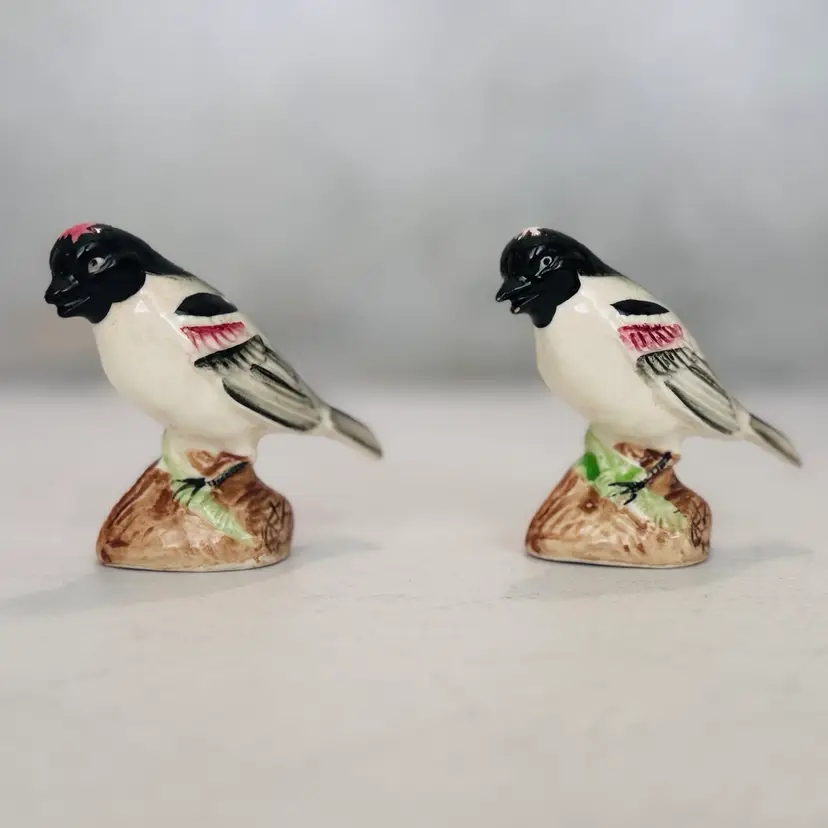 Vintage Ceramic Black & White Bird Salt & Pepper Shakers – Made in Japan