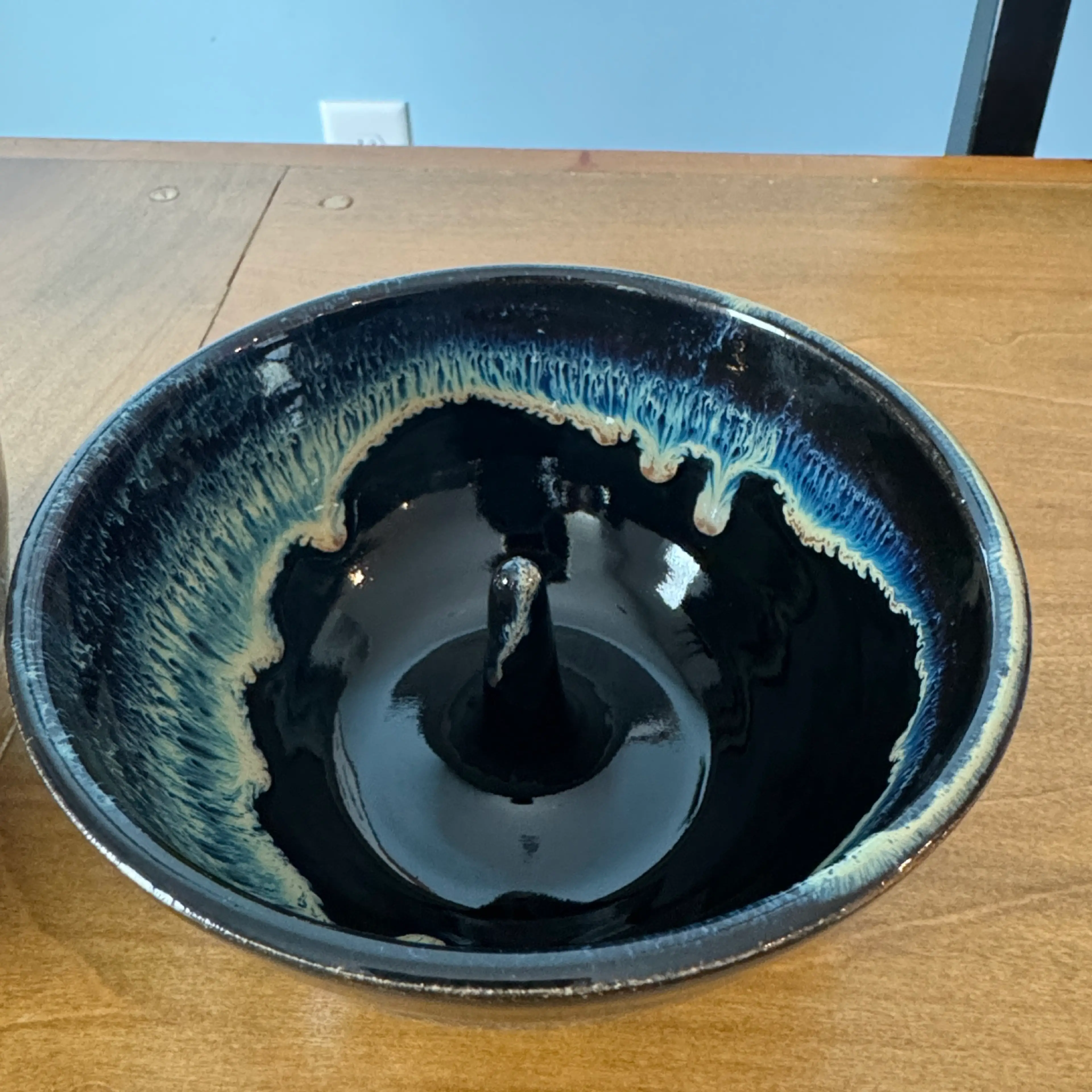Image 2 of 8