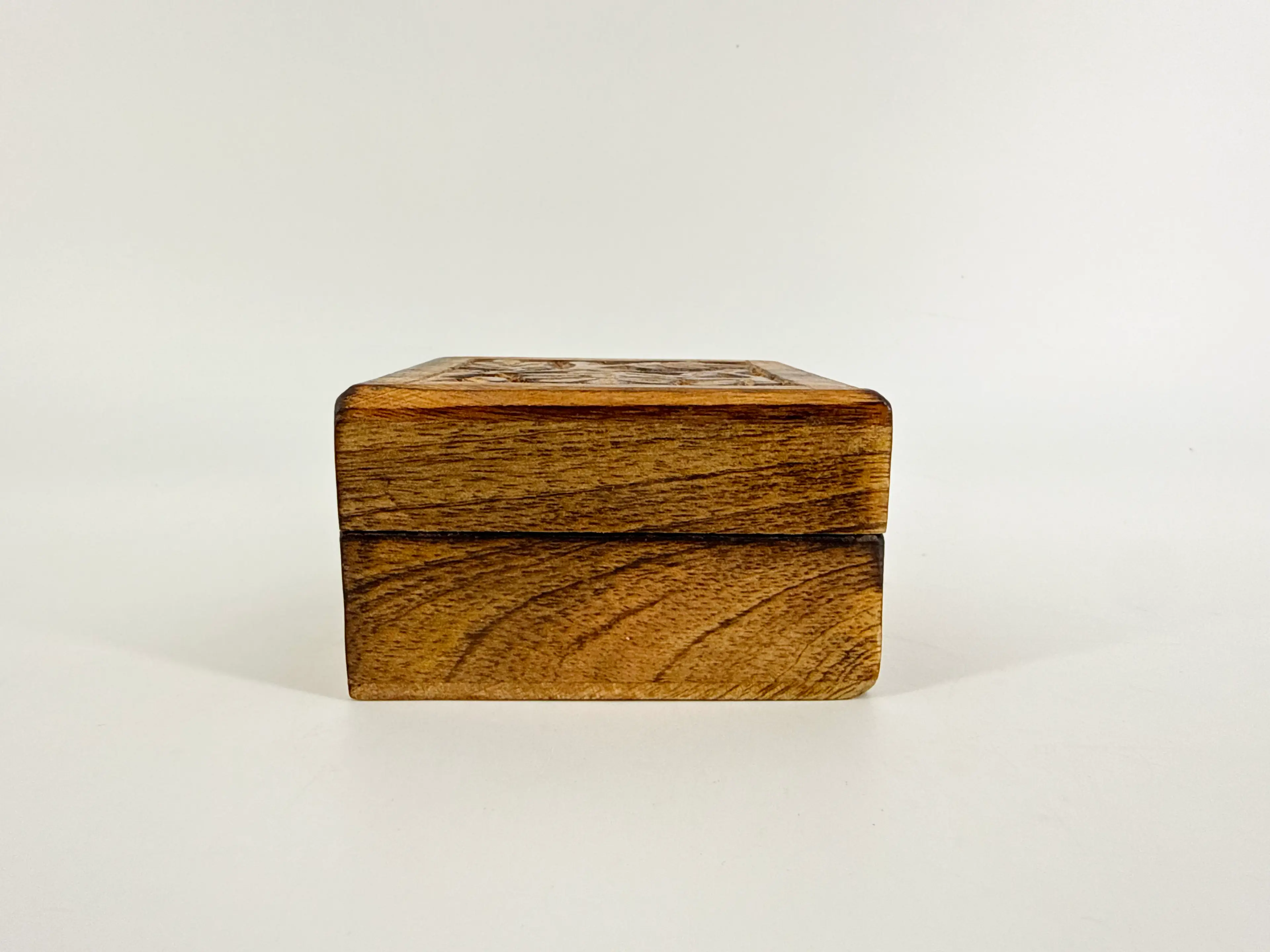 Image 3 of 7