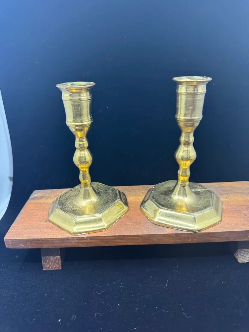 A pair of vintage brass candlesticks with octagonal bases, 5”