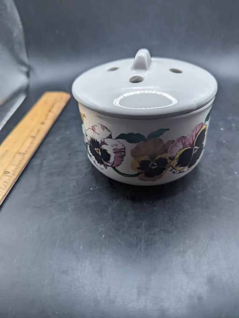 Vintage White Ceramic Potpourri Bowl with Lid – Pansy Floral Design