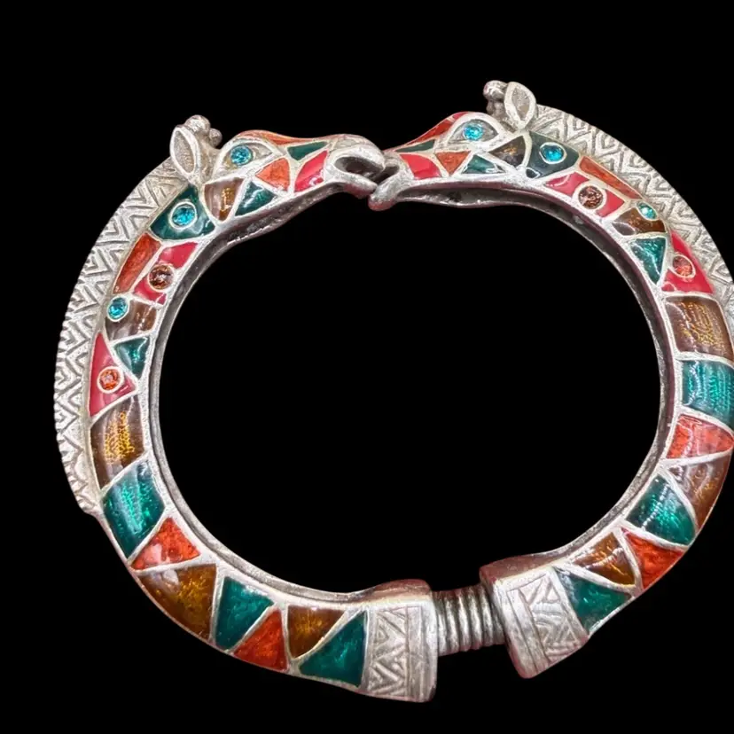 Chico's double giraffe head Clapper bracelet with multi-colored enamel and rhinestone accents