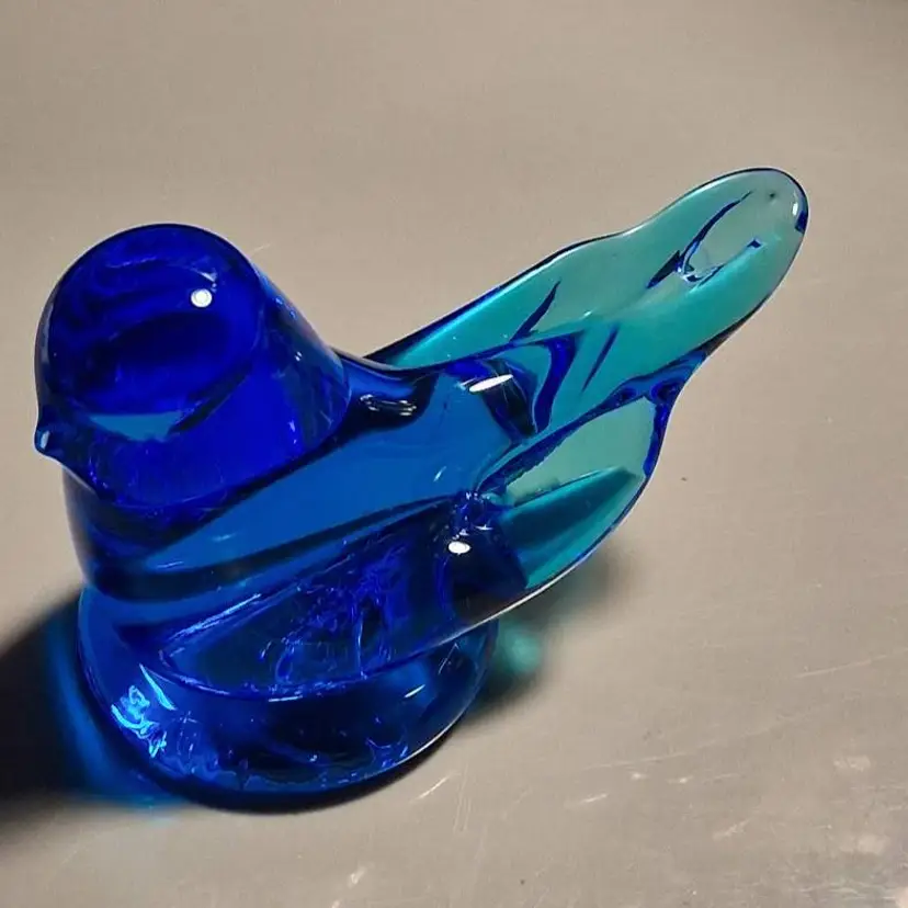 Vintage 1997 Blue Bird of Happiness Glass Paperweight/Figurine by Leo Ward