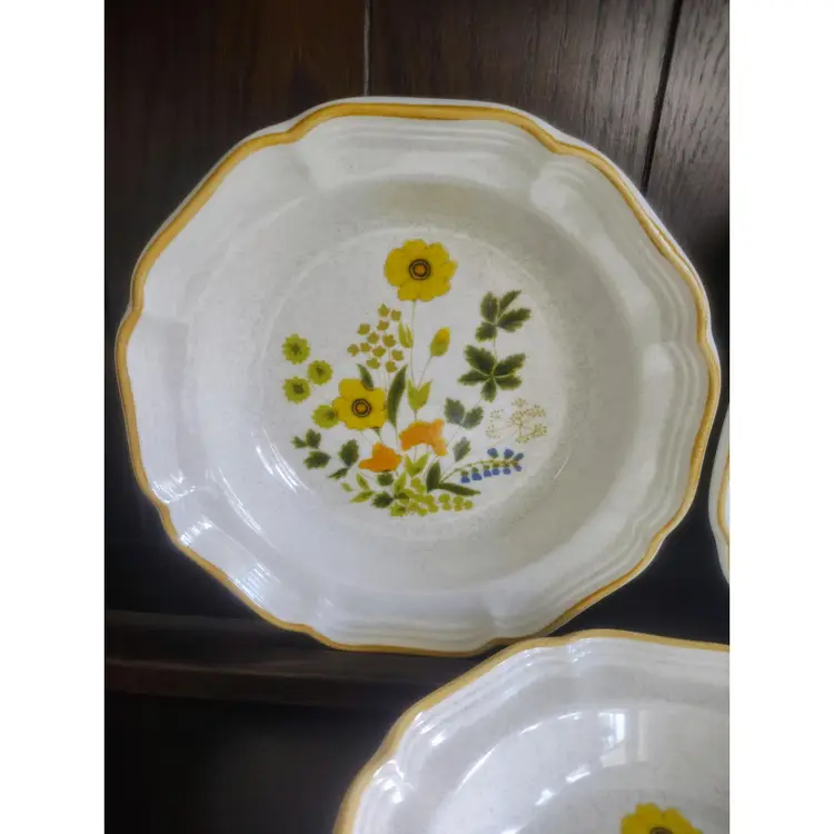 Vintage Mikasa Garden Club Fresh Floral Set Of 3 Salad Bowls