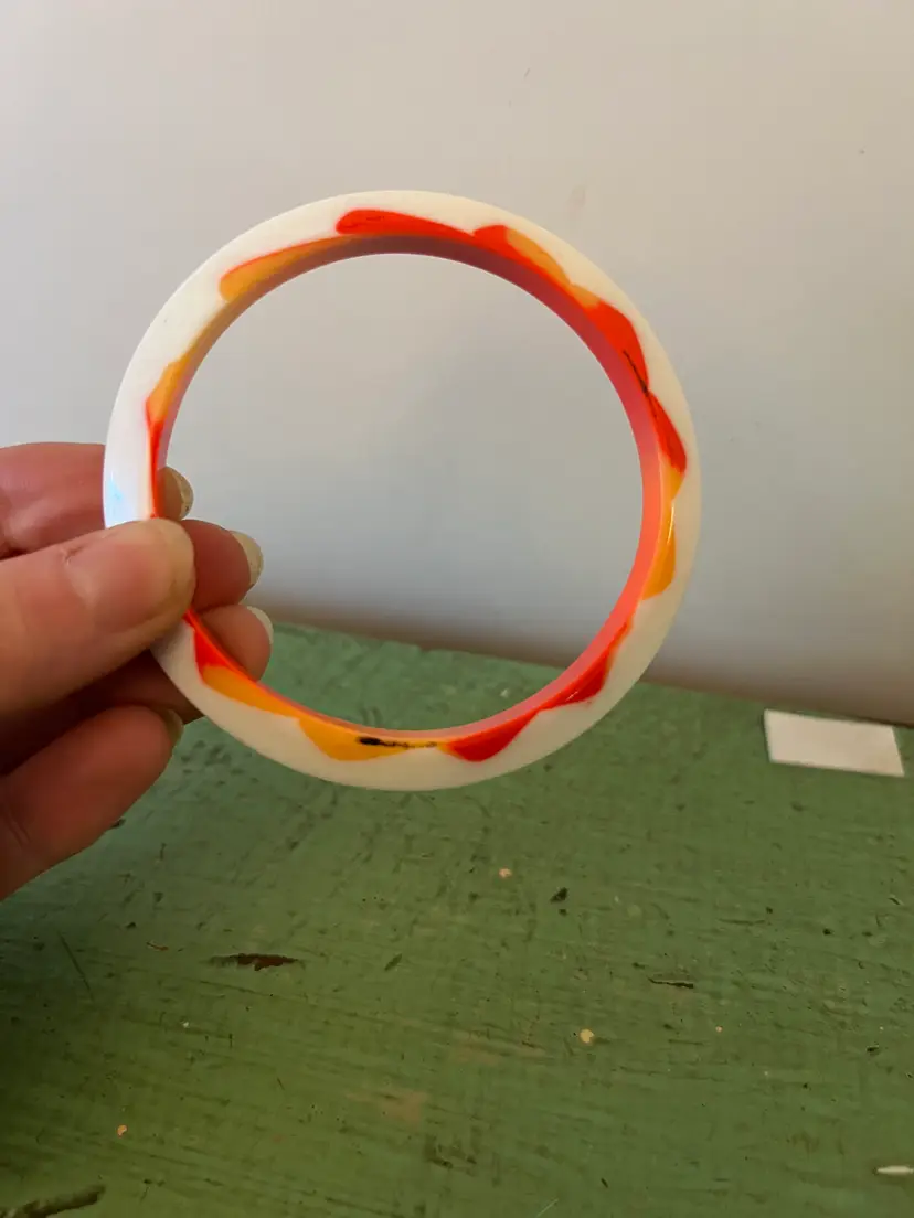 Vintage White and Orange Lucite Bangle. 1/4 inch geometric Mod Bracelet