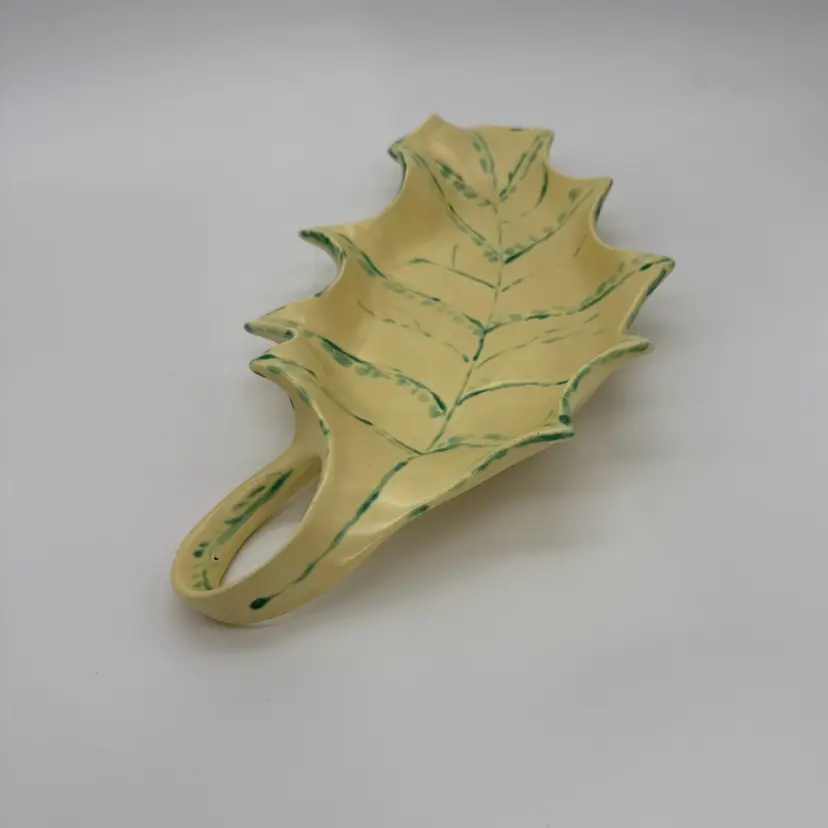 Vtg MCM Signed HG Ceramic Holly Leaf Candy/Serving Dish Holiday Mold With Handle