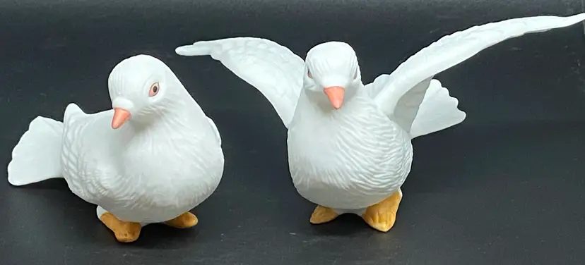 1998 Home Interior & Gifts Porcelain "Love Doves"