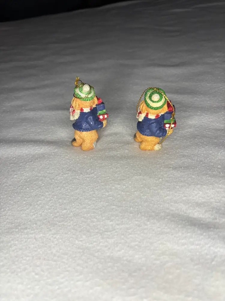 Hawthorne Village Hound Dog Christmas Ornaments 1999 Resin Lot Of 2